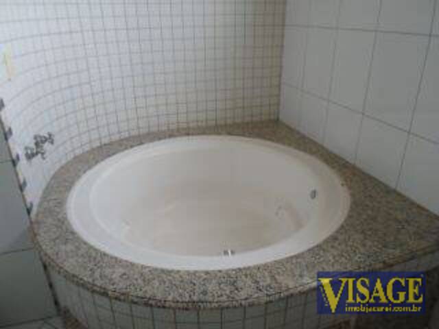 Alto Padrão para Venda em Jacareí - 4